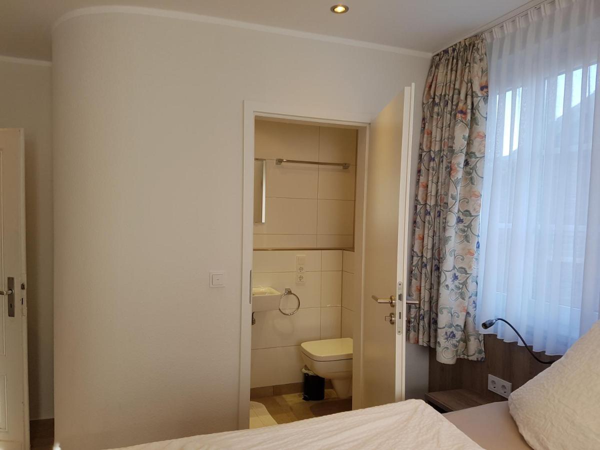 Hotel Pension Haus Pooth ヴェーゼル エクステリア 写真